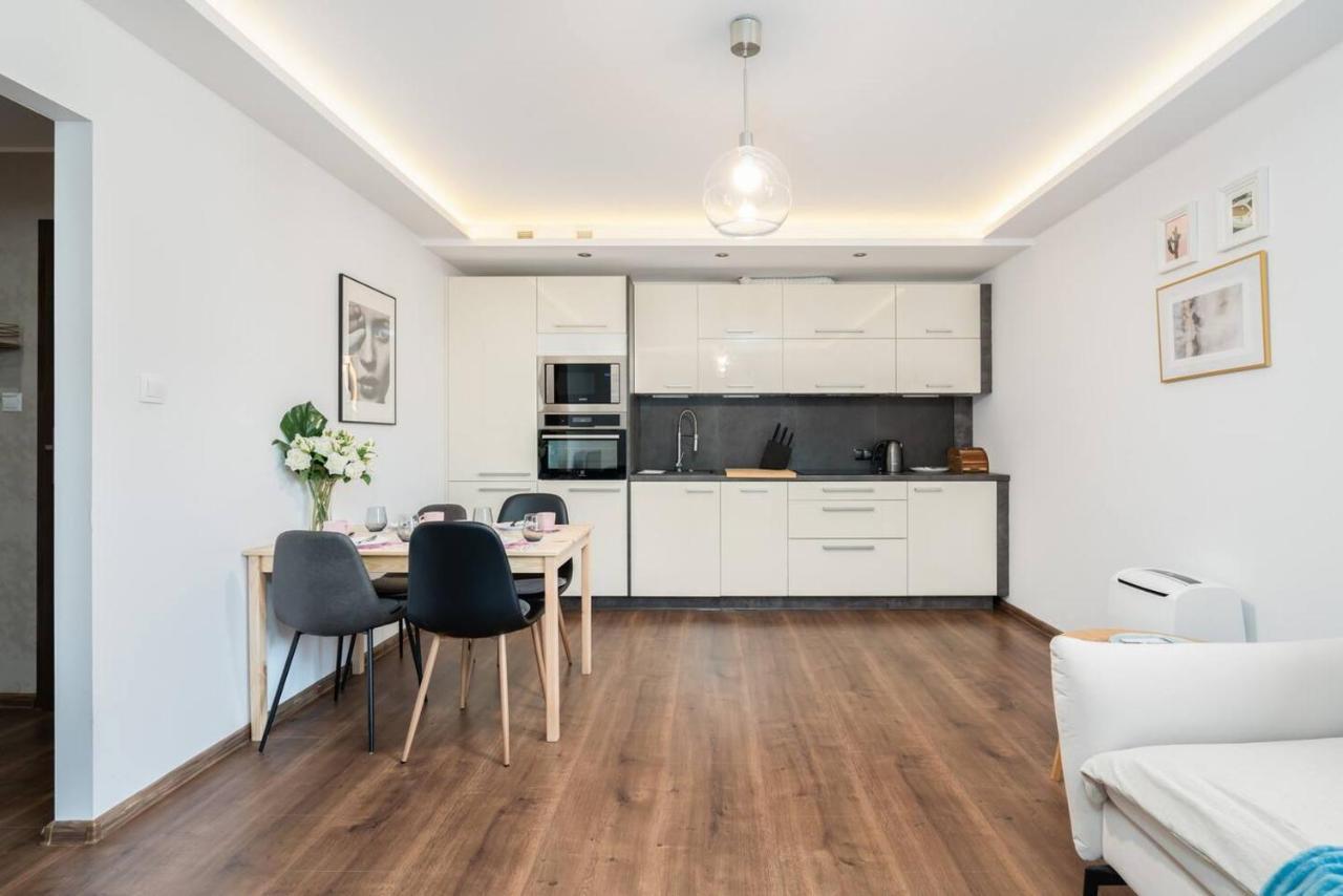 Kosinkiego By Renters Apartment Poznan