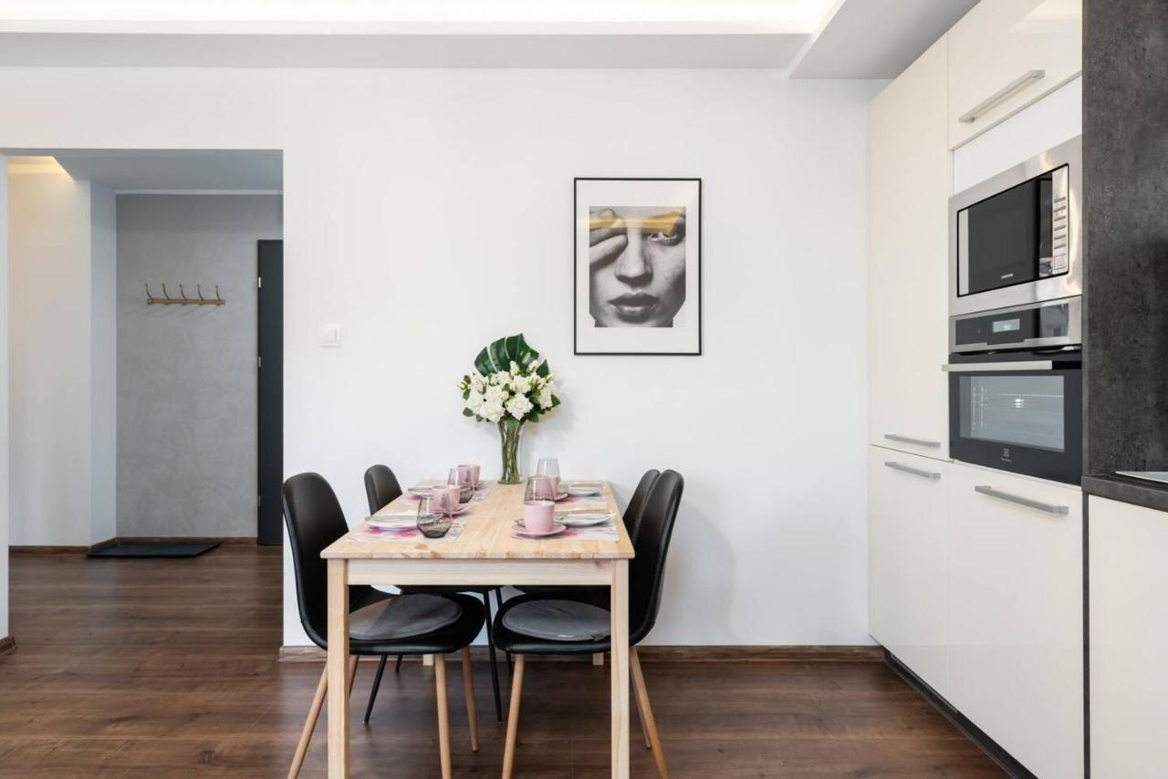 Apartment Kosinkiego By Renters Posen